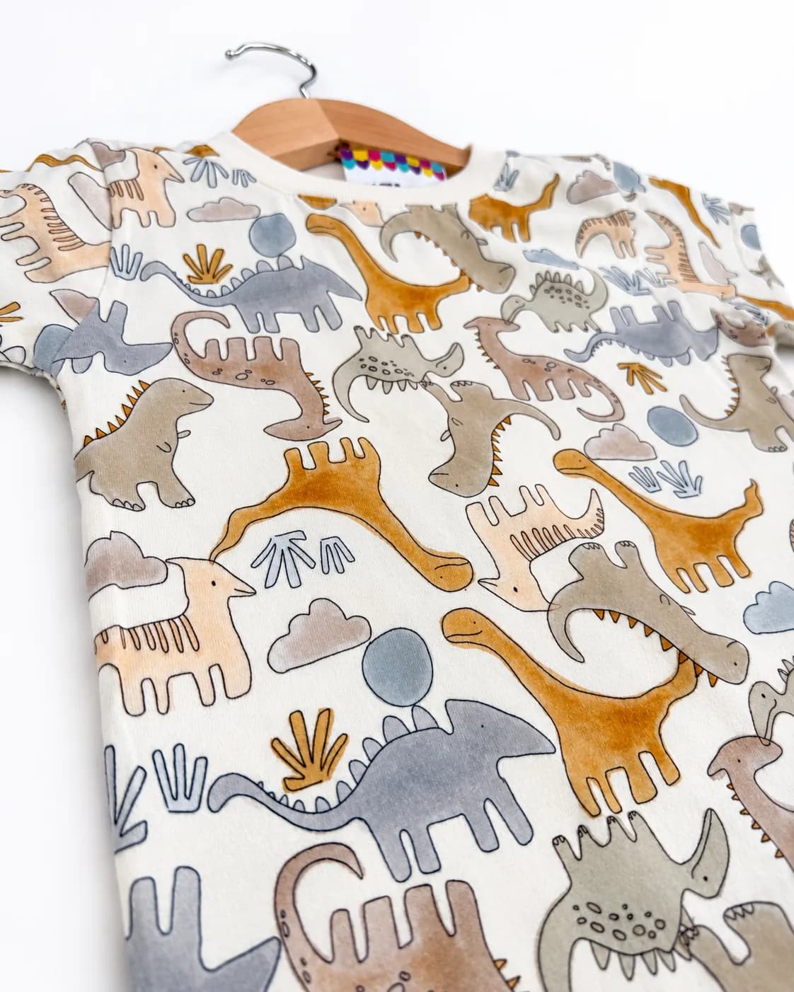 REMERA BEBE DINO ACUARELA